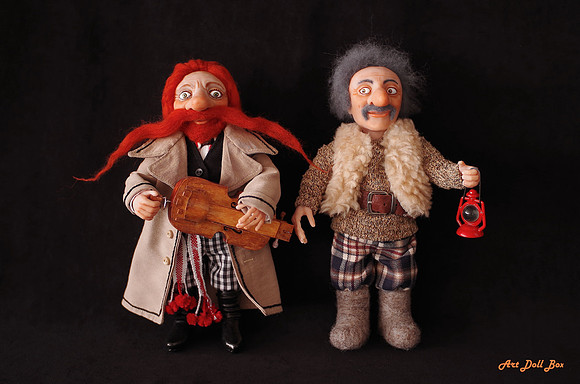 Road Gnome and Hurdy-gurdy musician